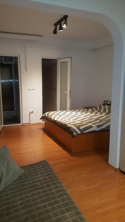 Patria Studio Bucureşti Ngoại thất bức ảnh